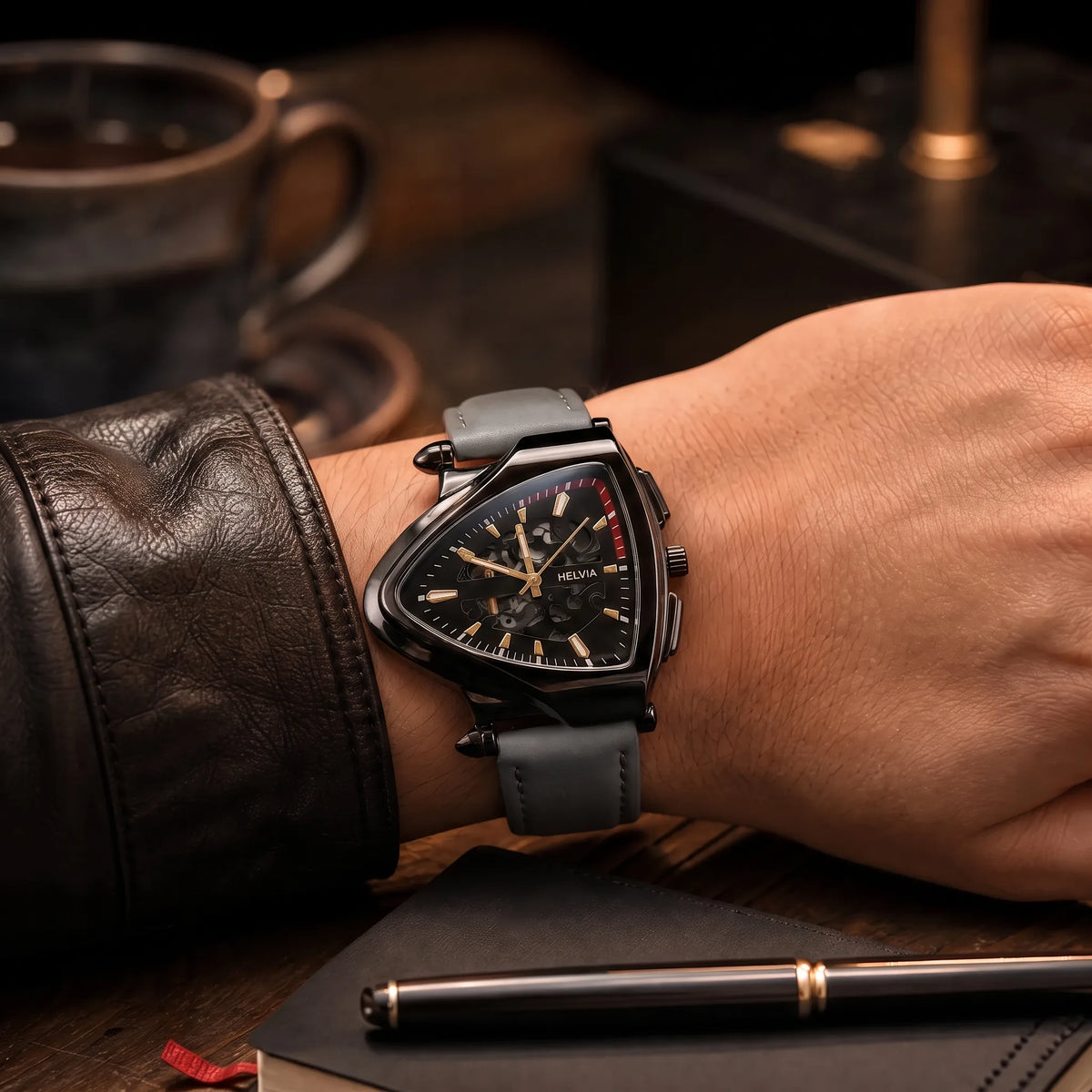 Orologio Solstice Pelle Triangolo HELVIA SWISS