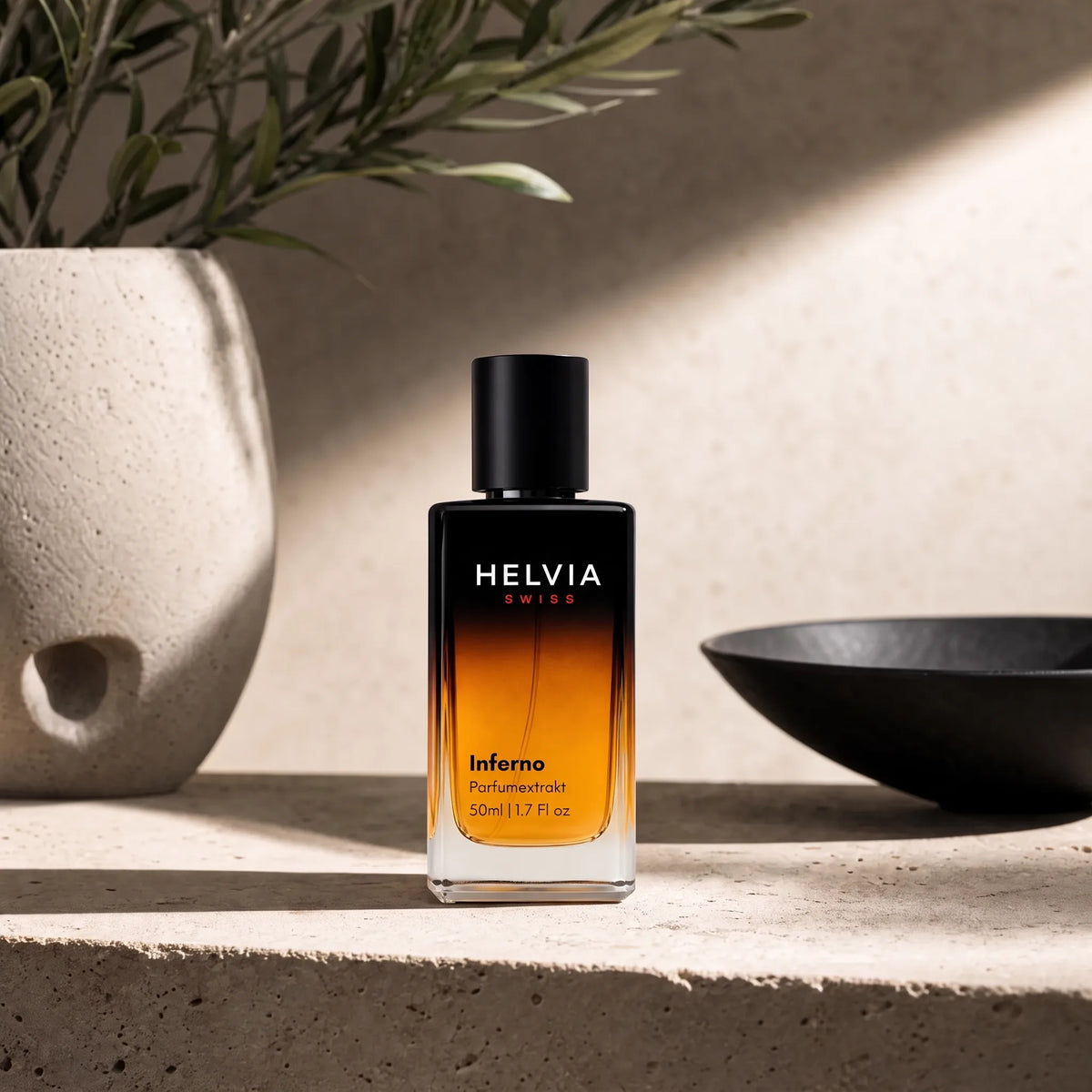 Parfum Inferno mit Pheromonen für Männer HELVIA SWISS